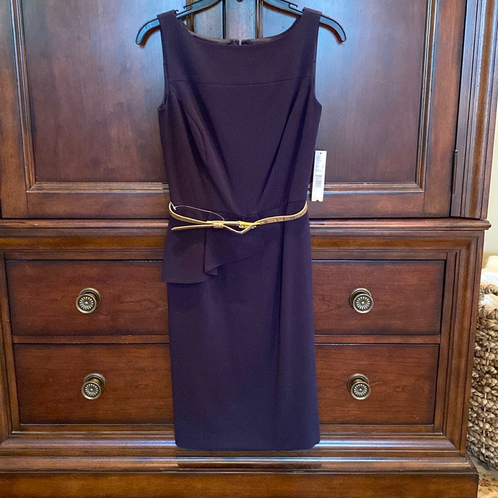 ⭐️ NWT ⭐️ Antonio Melani navy dress w/ a gorgeous ruffle waist + natural belt, 0